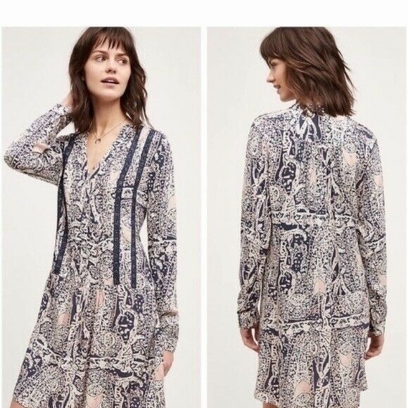 Anthropologie Dresses & Skirts - ANTHROPOLOGIE/TINY cream, blue with mauve “Caviana” shirt dress in size XXS. EUC